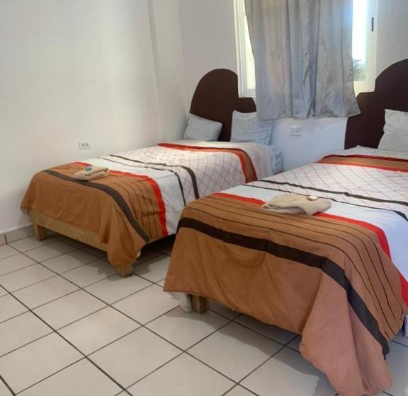 Отель Puerto Real