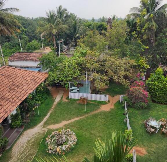 בית מלון כפרי Seed Resort