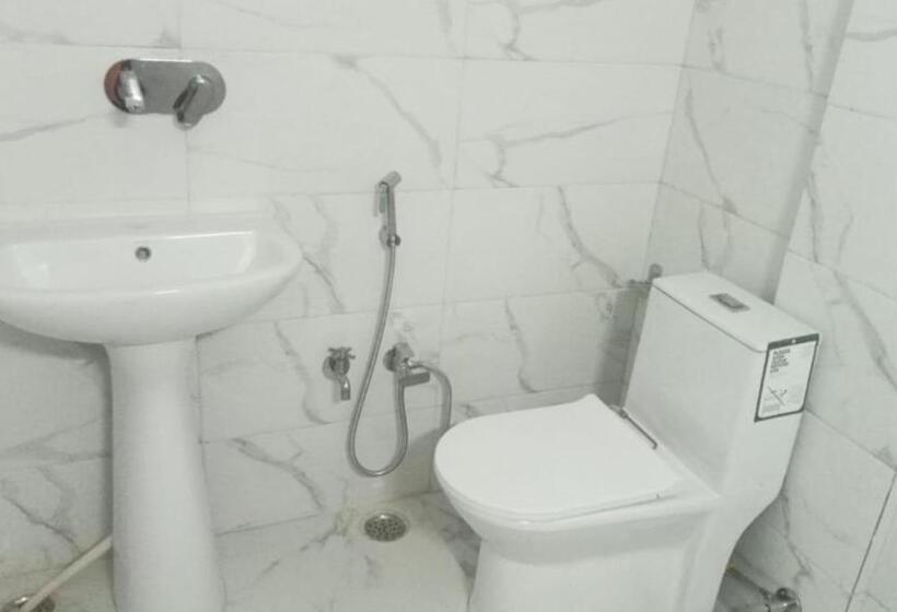 Отель Goroomgo Shivay Kausani