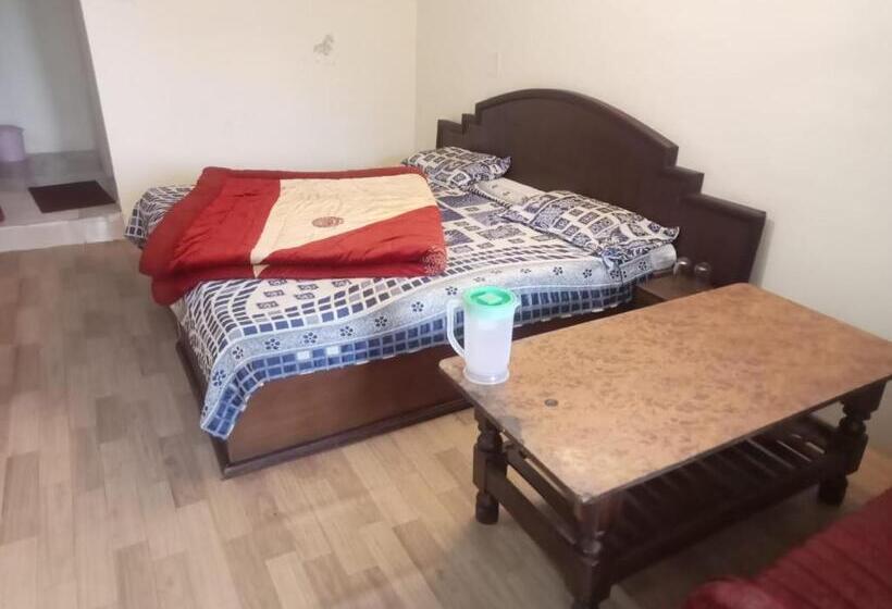 Отель Goroomgo Shivay Kausani