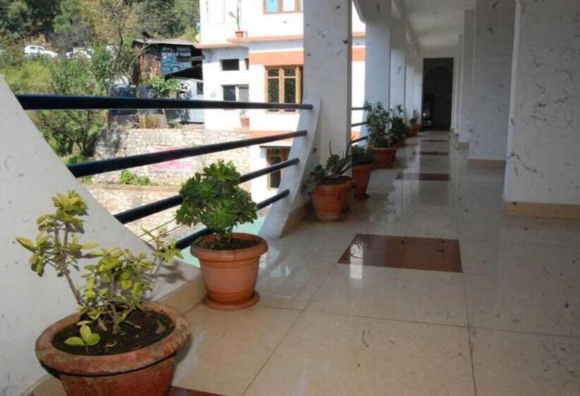 Отель Goroomgo Shivay Kausani