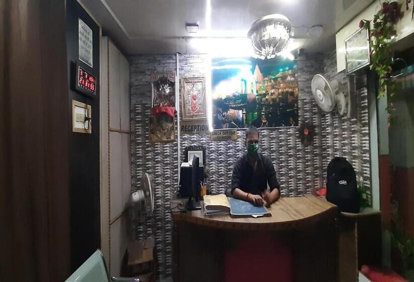 فندق Spot On 82020 Jmd