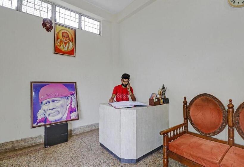 Отель Spot On 82139 Royal Guest House