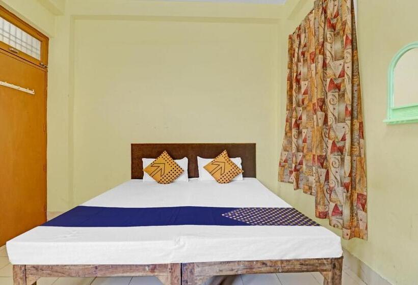 Отель Spot On 82139 Royal Guest House