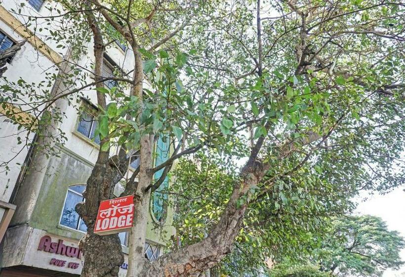 Отель Flagship Ashwini Lodge