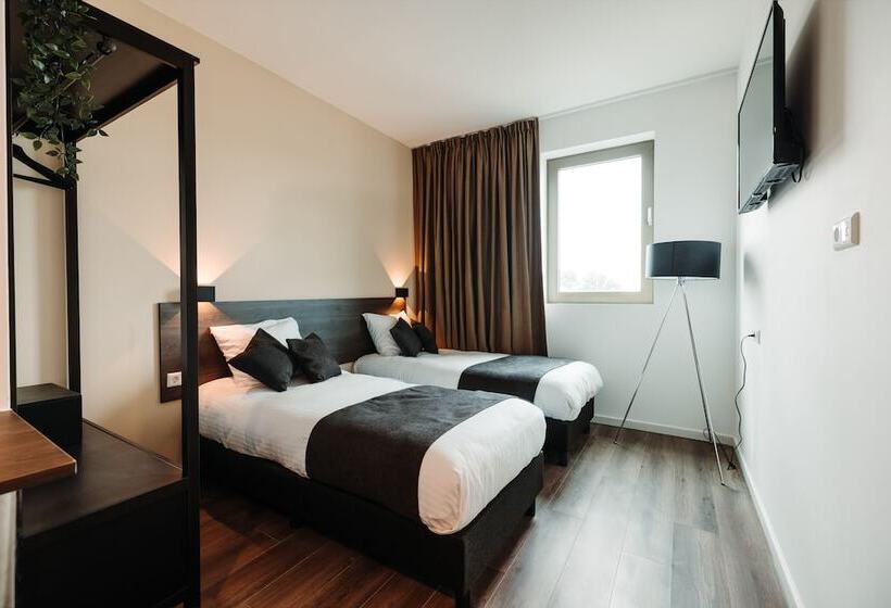 בית מלון כפרי Ux Amsterdam Airport