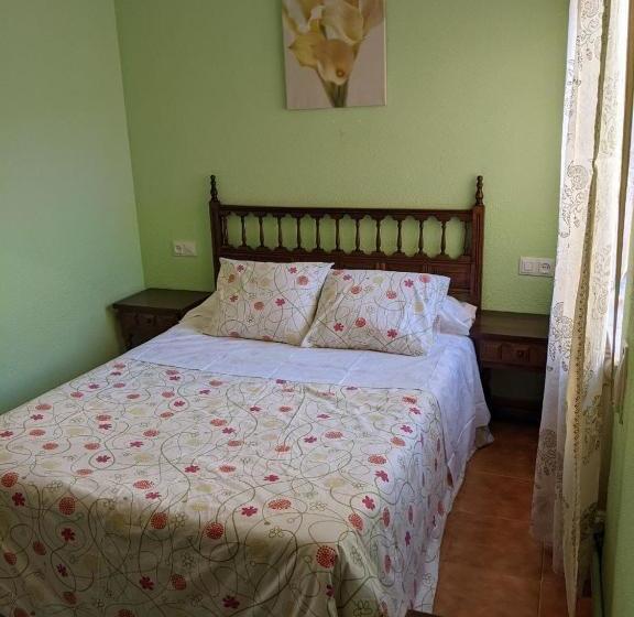 פנסיון Hostal Casa Chore By Gaiarooms