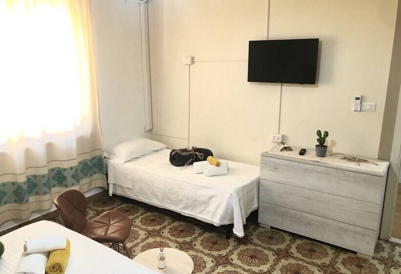 پانسیون City Bb Chic Room With Shared Bathroom