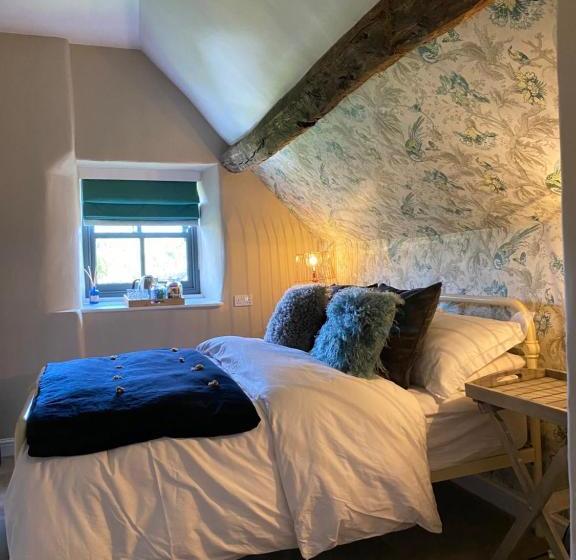 بنسيون Halford House   Adults Only