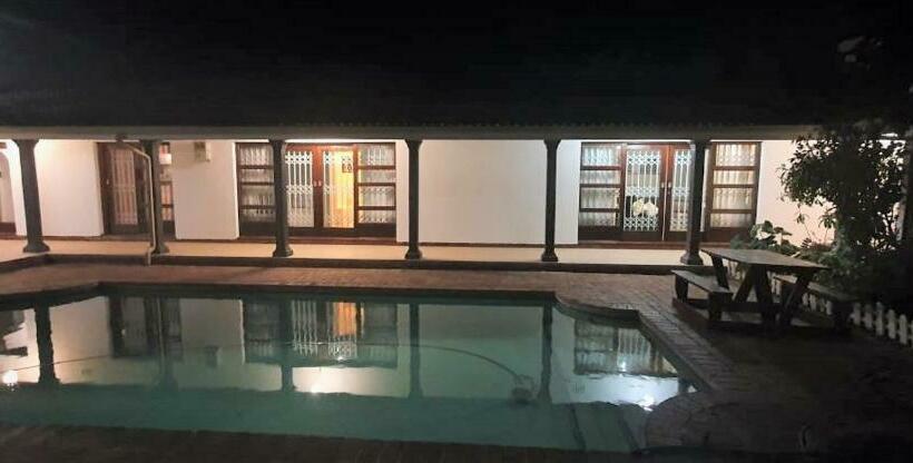 פנסיון Nonisands Guesthouse