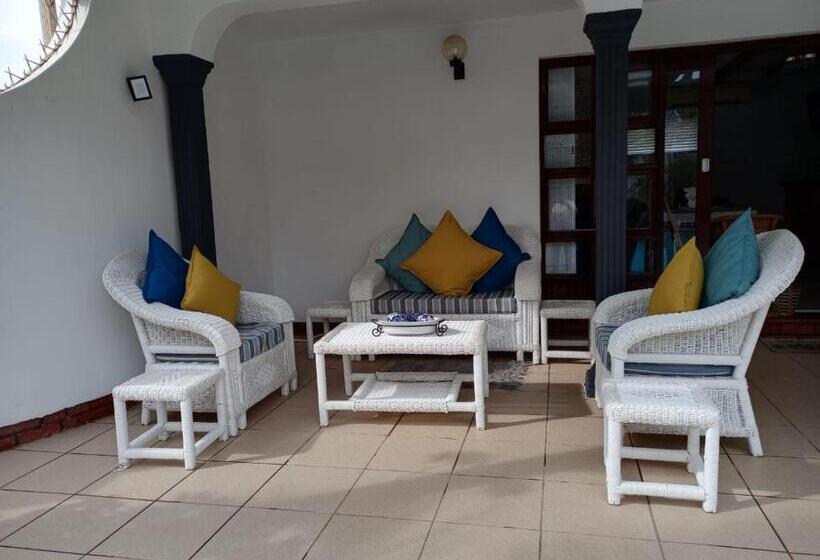 بنسيون Nonisands Guesthouse