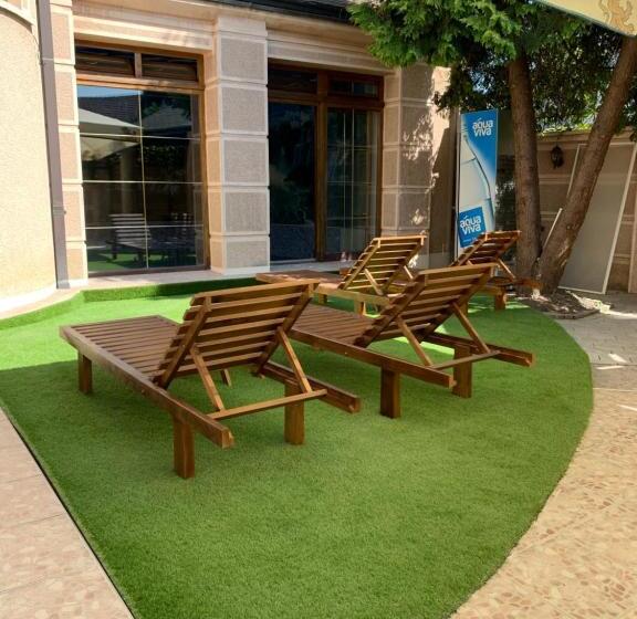 پانسیون Relax And Pool Apartments Novi Sad