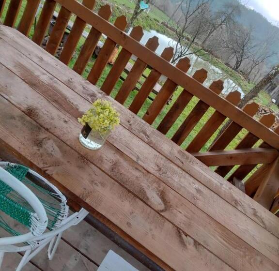 膳宿费 Room In Guest Room Sejour In Green Garden With Lake View For 2 People