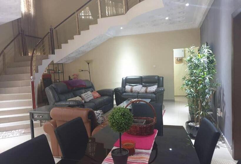 پانسیون Teamvilla