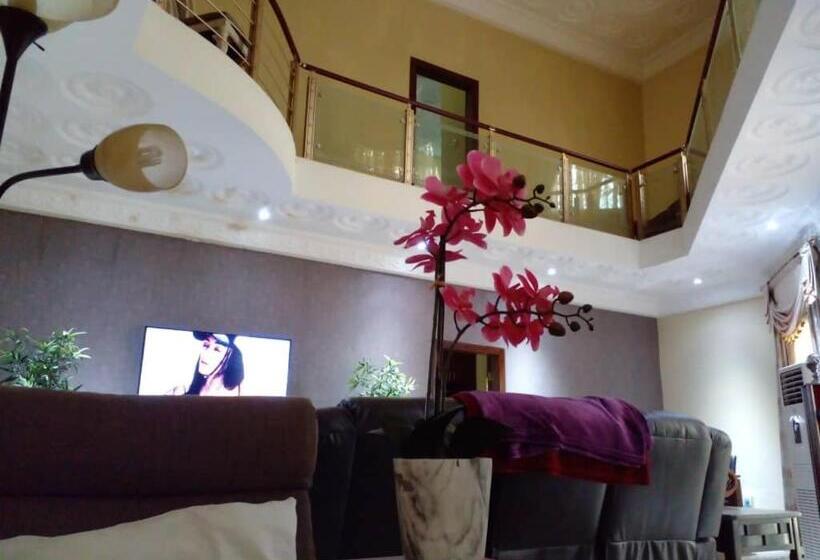 پانسیون Teamvilla