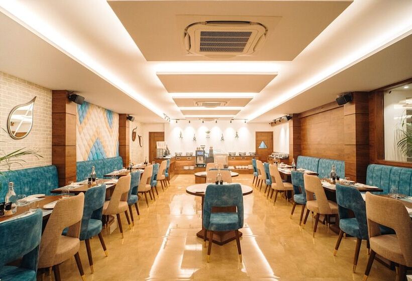 Playotel Premier Vijay Nagar