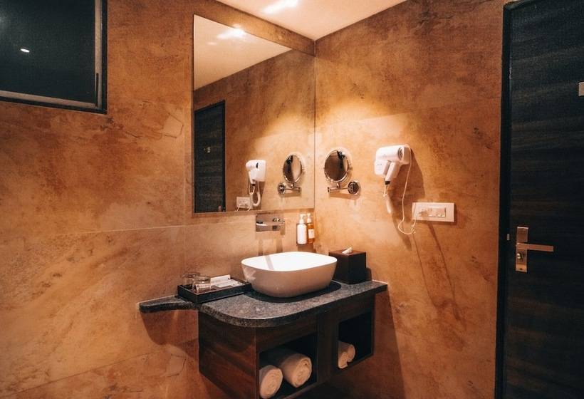 Playotel Premier Vijay Nagar