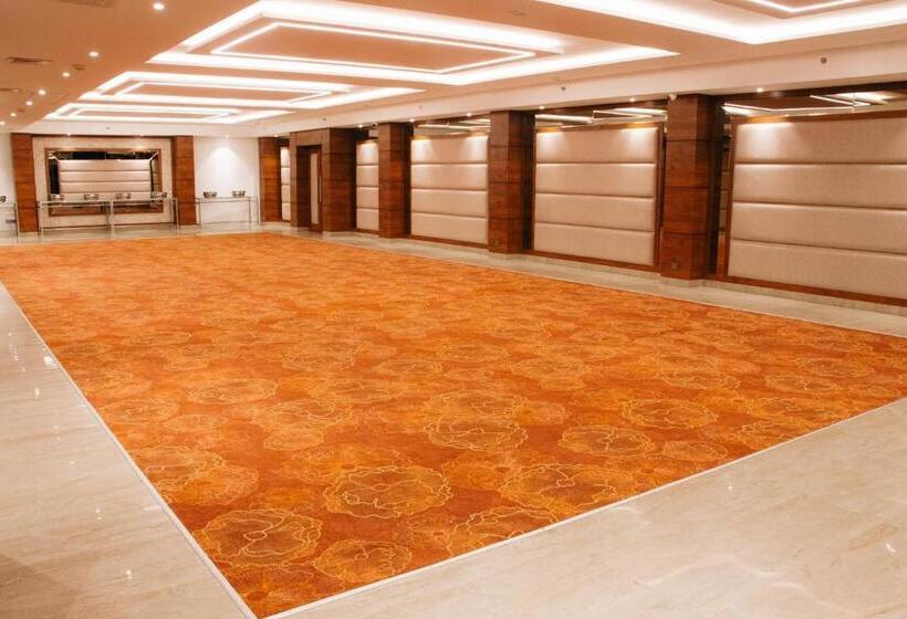 Playotel Premier Vijay Nagar