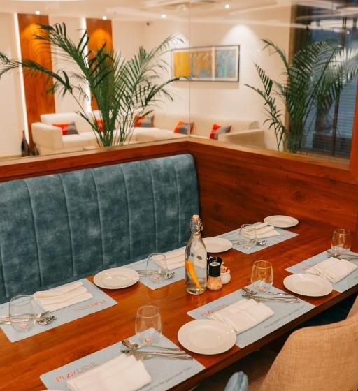 Playotel Premier Vijay Nagar