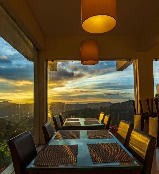 منتجع Warmth Hill Crest