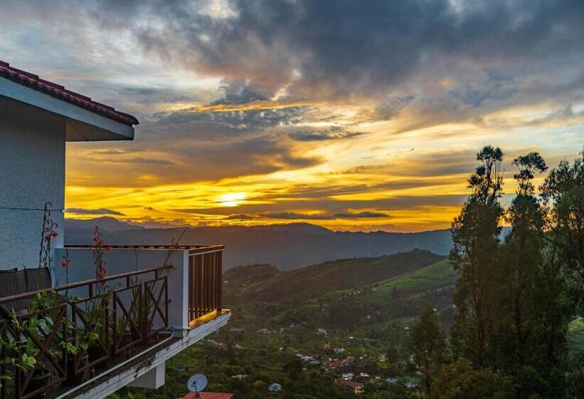 منتجع Warmth Hill Crest