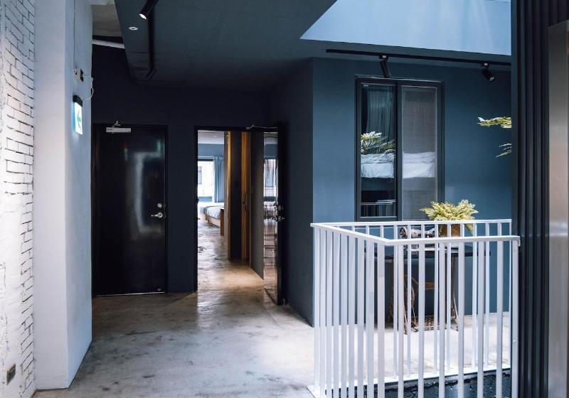 هاستل Drizzle Inn