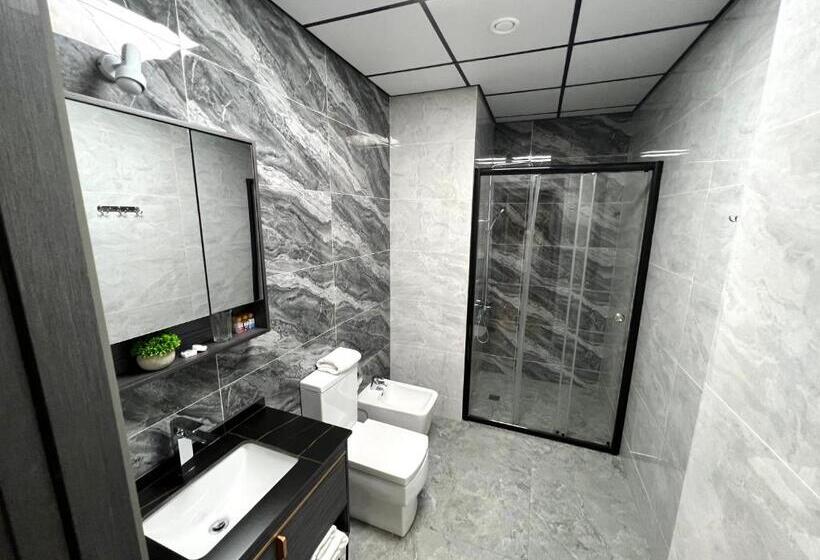 Alpha Plaza Hotel & Spa