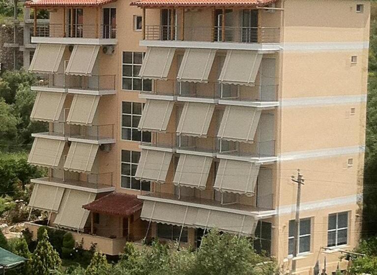 住宿加早餐  Areti Rooms