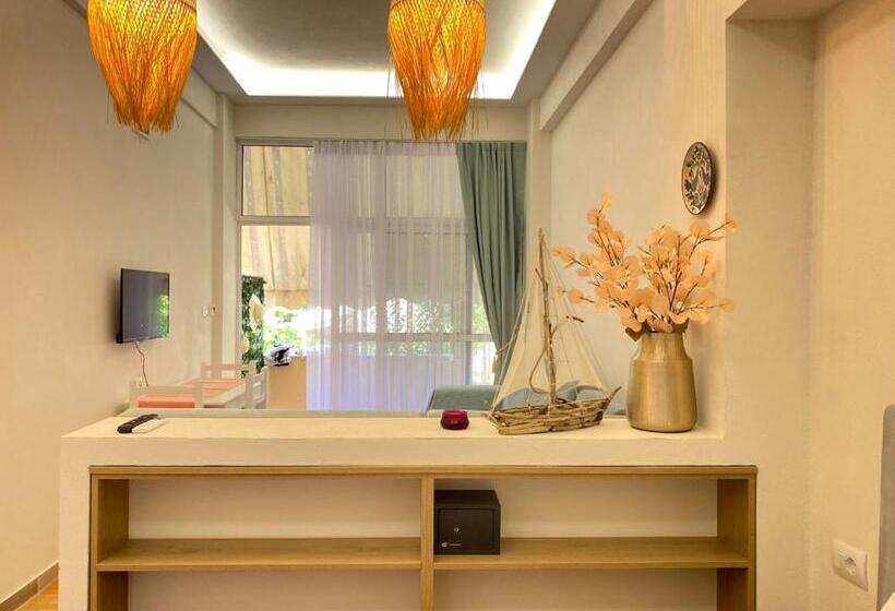 住宿加早餐  Areti Rooms