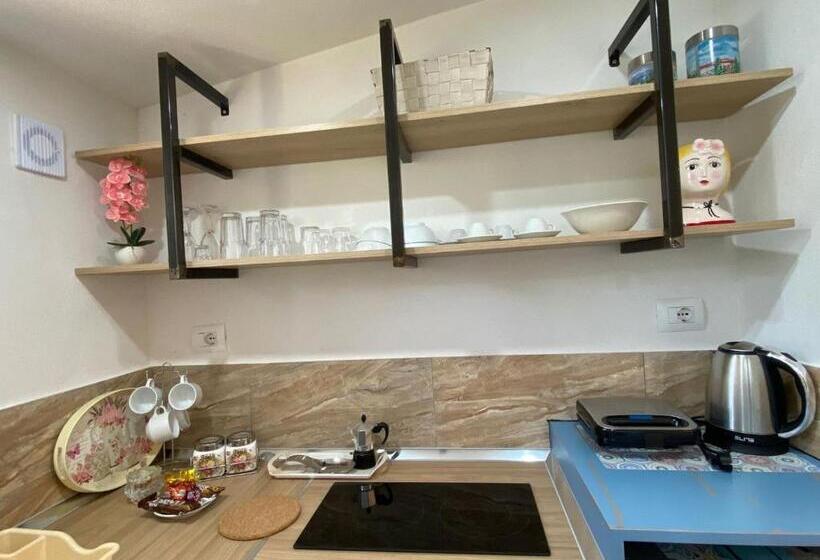 住宿加早餐  Areti Rooms