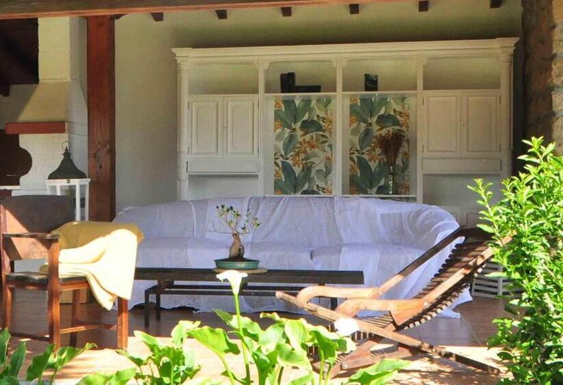 مبيت وإفطار Casa Mendilore