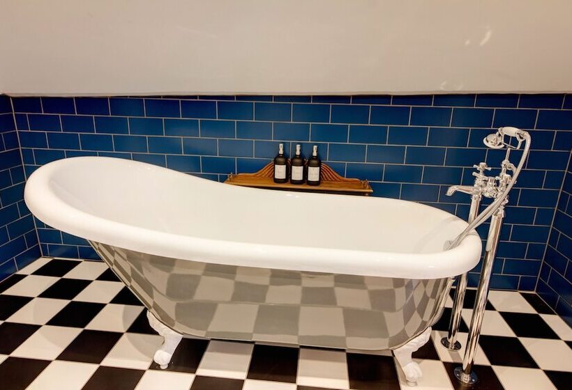 צימר The Green Parrot