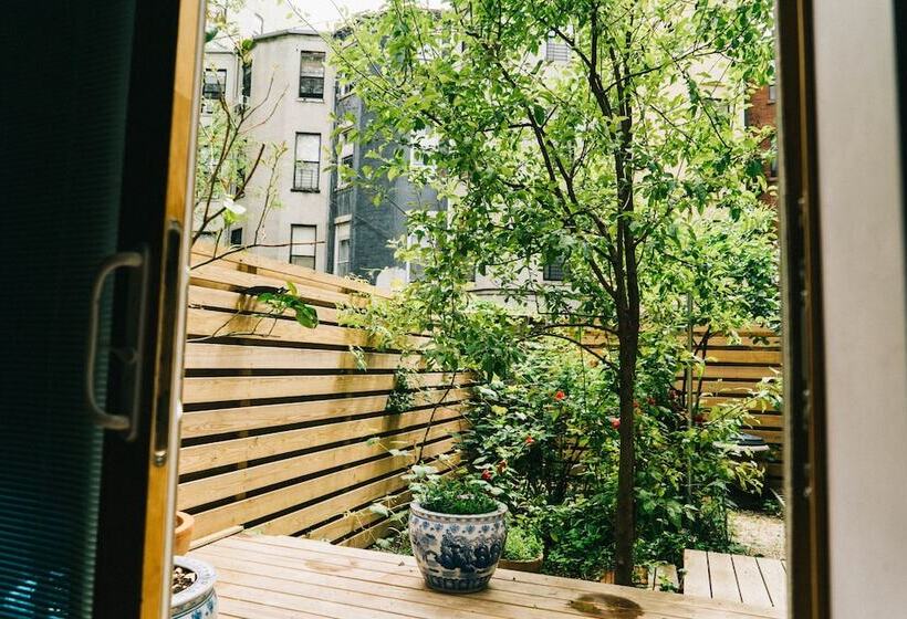 مبيت وإفطار Northern Lights Mansion