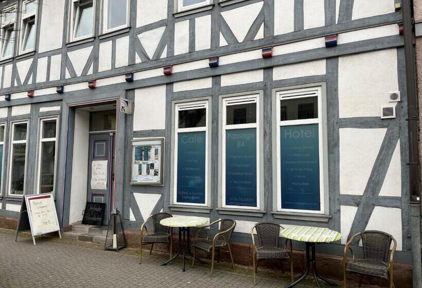 민박 Passage 84   Hotel & Café