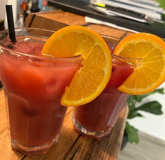 민박 Passage 84   Hotel & Café