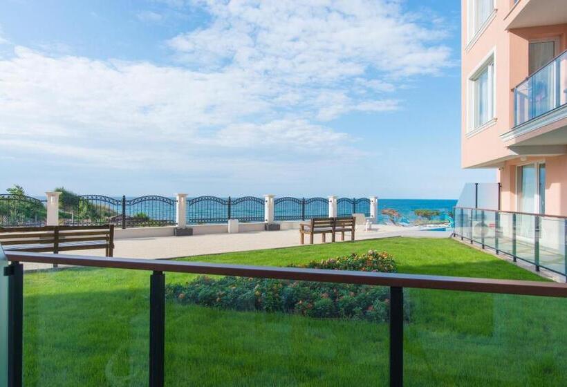 Casa Paradiso Beach Residence