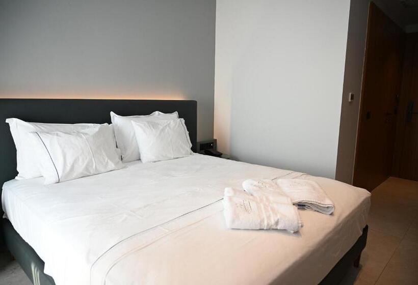 בית מלון כפרי Adria Palace