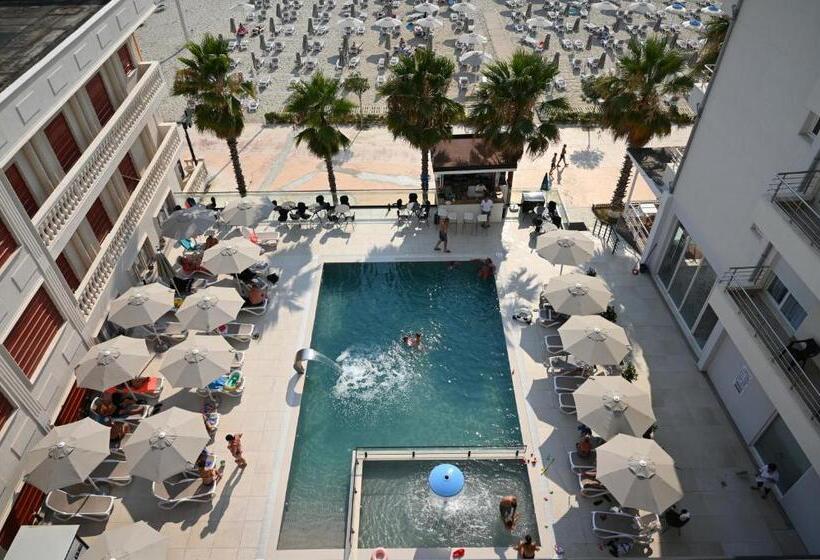 בית מלון כפרי Adria Palace