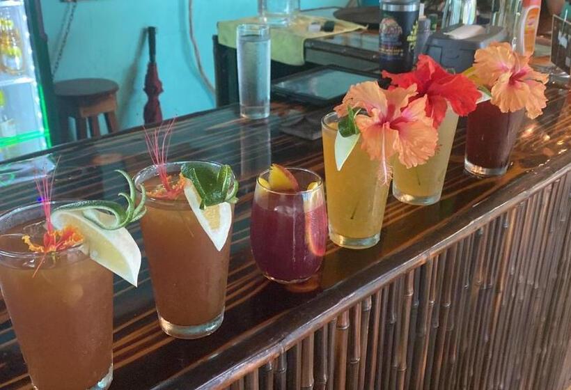 هتل Boutique Rooms At La Junta