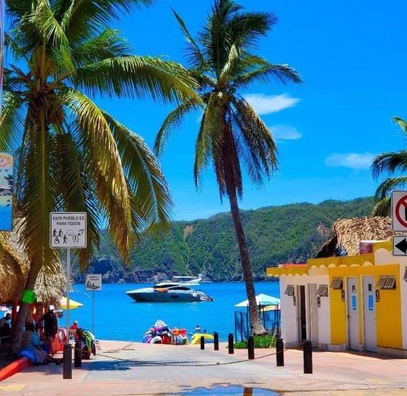 هتل Y Bungalows Bugambilias