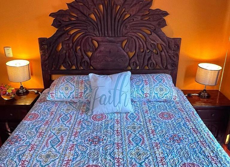 ホテル Casa Monarca