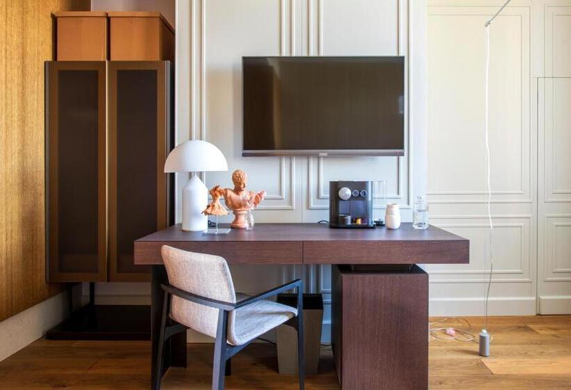 فندق Chateau De Wallerand