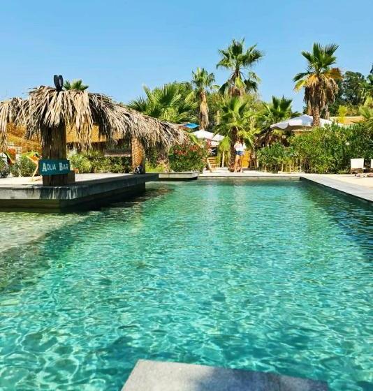 Отель Costa Bahia