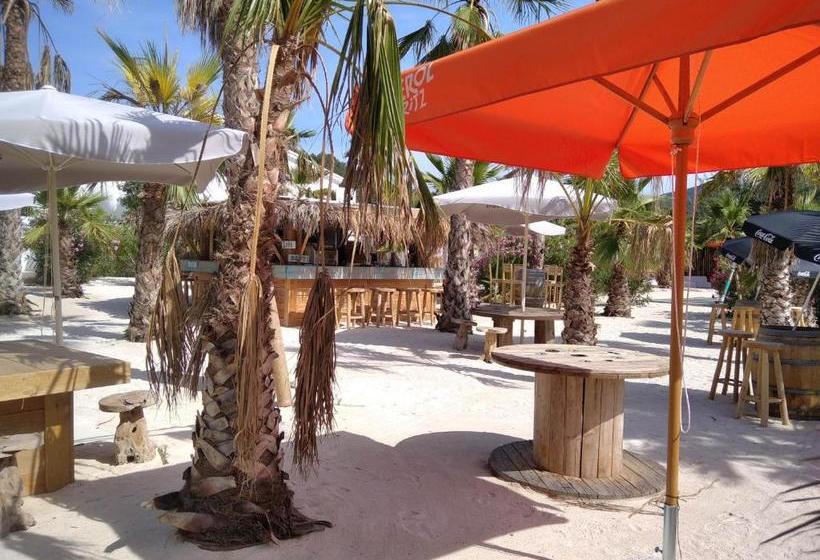 Отель Costa Bahia