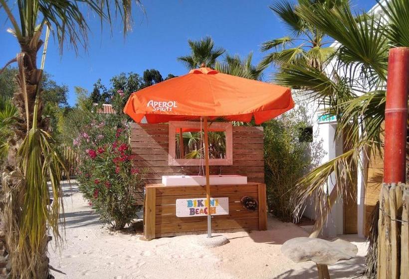 Отель Costa Bahia