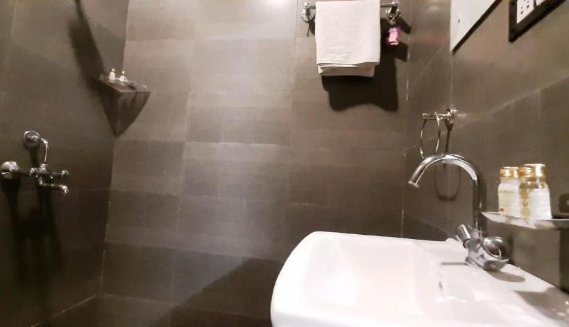 Отель Grand Classy Inn