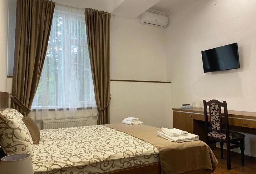 בית מלון כפרי Grand