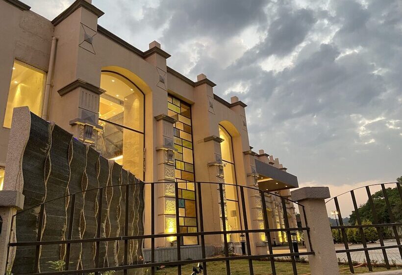 호텔 Grand Victoria The Fern Resort & Spa, Panchgani