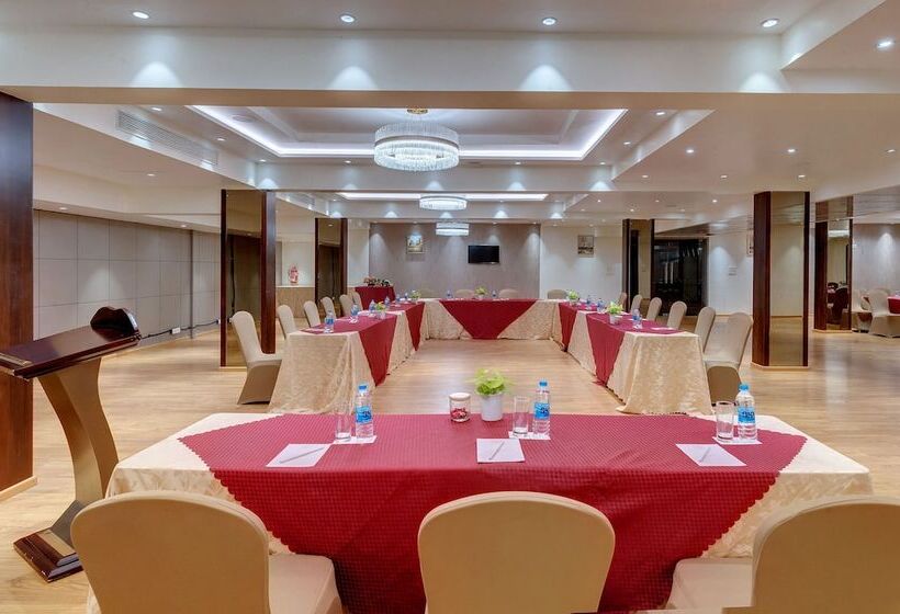 호텔 Grand Victoria The Fern Resort & Spa, Panchgani