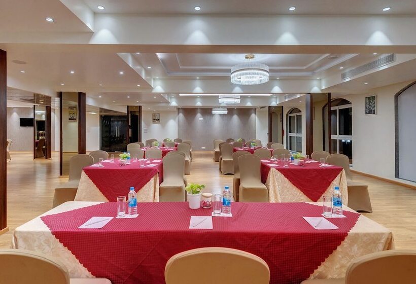 בית מלון כפרי Grand Victoria The Fern Resort & Spa, Panchgani